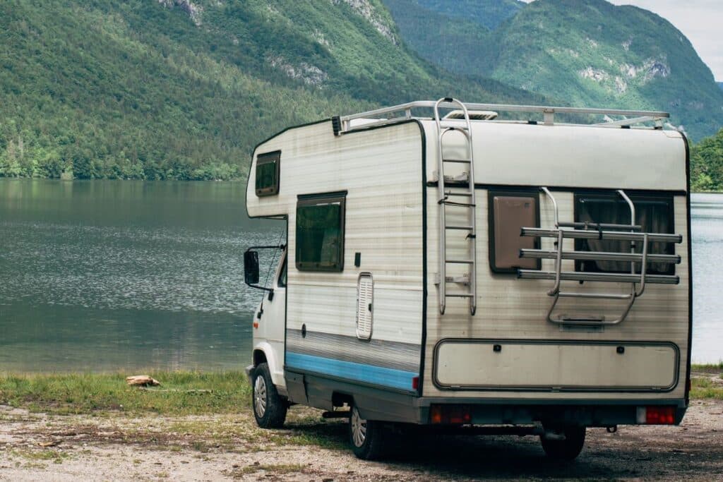 Shipping RVs to/from the USA and Canada