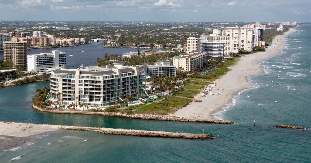 Top Places for Snowbirds: US Canada Auto Transport