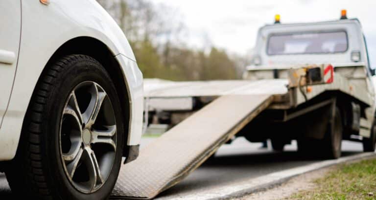 How to Track Your US-Canada Vehicle Shipping