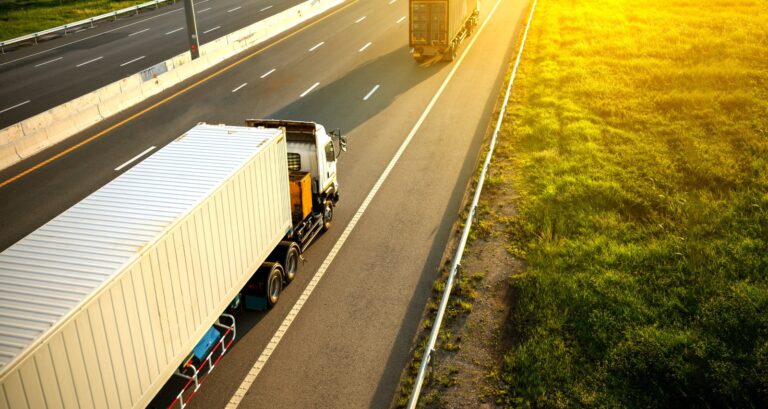 The Best Routes for Shipping Your Car Between Major USA and Canadian Cities